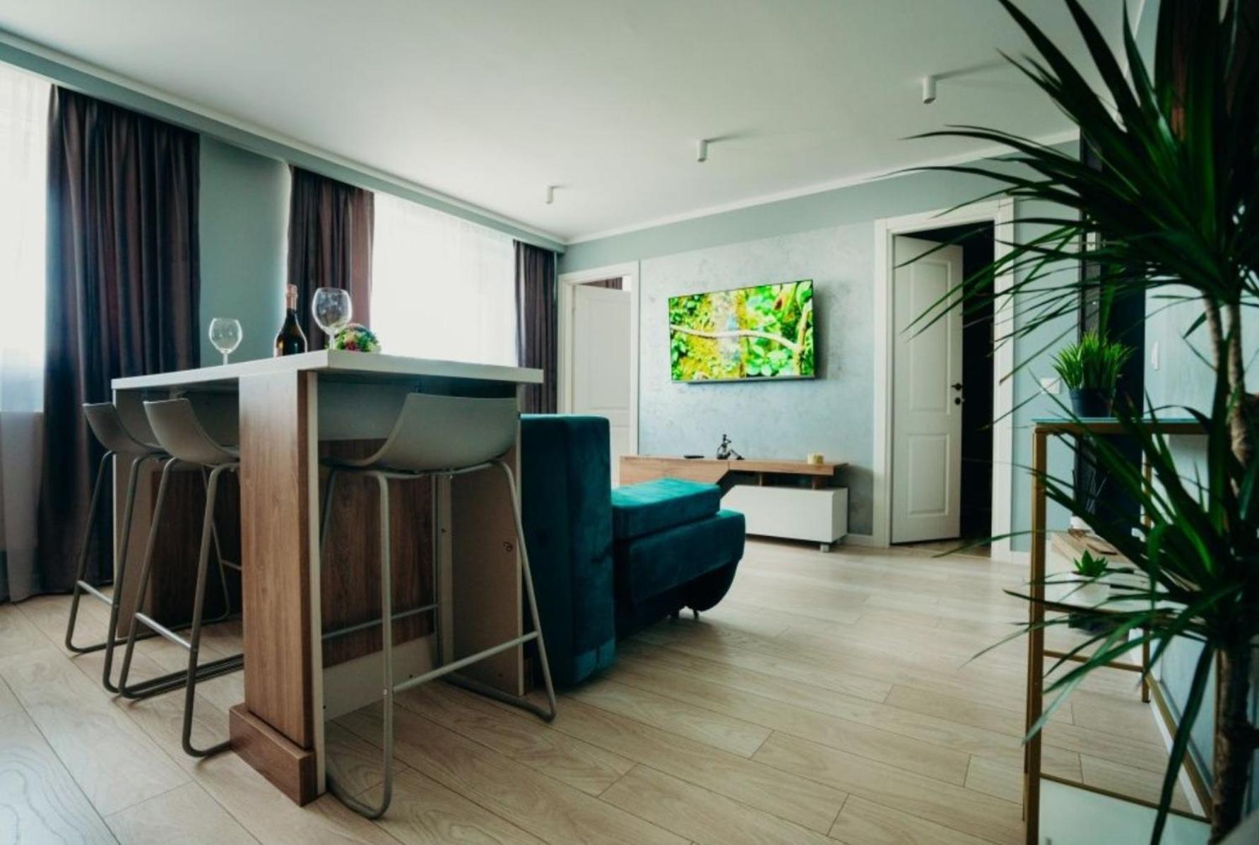 Studio 76 Apartment Onesti Bagian luar foto